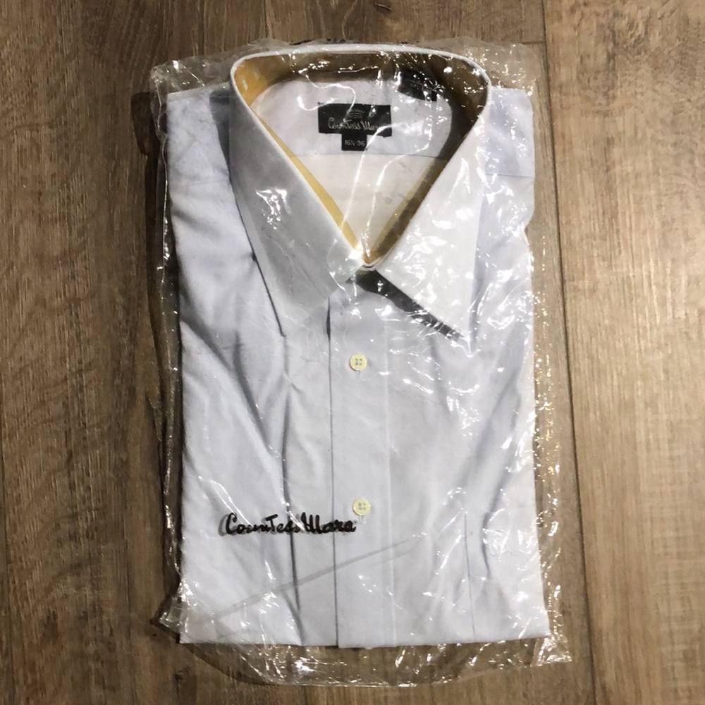 Brand new in Package! - Vintage COUNTESS MARA Button Down Shirt